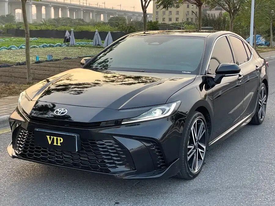 Toyota Camry IX (XV80) China Market