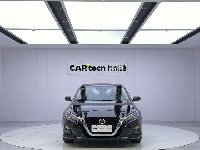Nissan Teana IV