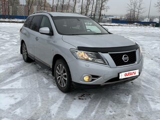 2015 Nissan Pathfinder IV, серый, 2100000 рублей, вид 1