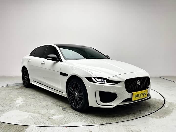 Jaguar XE L I Рестайлинг