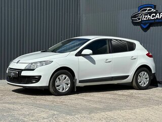 2014 Renault Megane III Рестайлинг, белый, 649000 рублей, вид 3