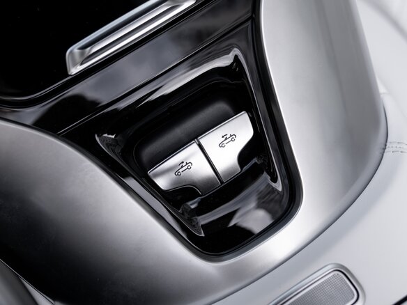 2025 Mercedes-Benz Maybach SL SL 680, красный, 37900000 рублей - вид 35