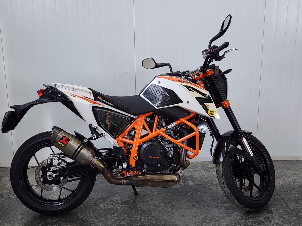 KTM 690 Duke R