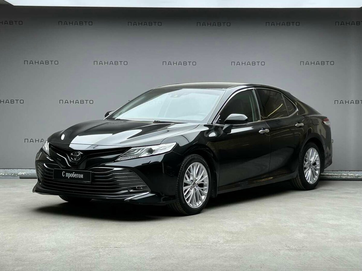 Toyota Camry VIII (XV70)