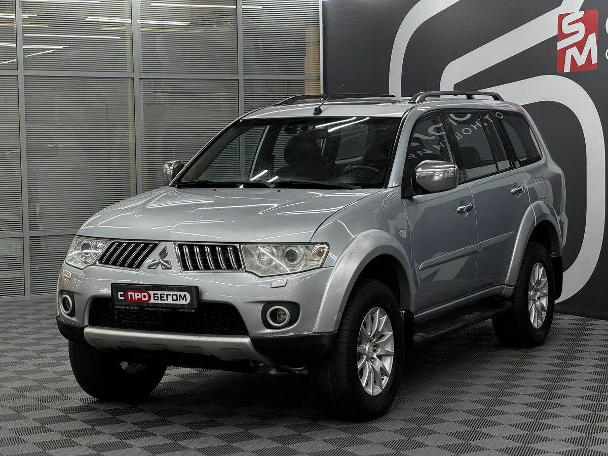 Mitsubishi Pajero Sport II