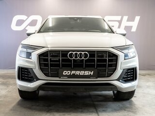 2019 Audi Q8 55 TFSI I (4M), белый, 4600000 рублей, вид 3