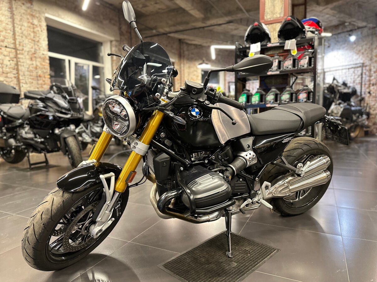 BMW R 12 Nine T