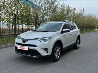 2017 Toyota RAV4 IV (XA40) Рестайлинг, белый, 2800000 рублей, вид 1