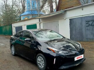 2019 Toyota Prius IV Рестайлинг (XW50), чёрный, 1700000 рублей, вид 1