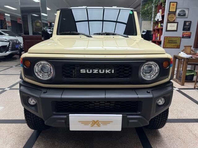 Suzuki Jimny IV