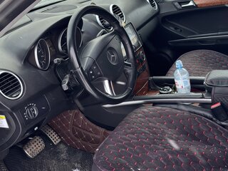 2005 Mercedes-Benz M-Класс 350 II (W164), серый, 900000 рублей, вид 4
