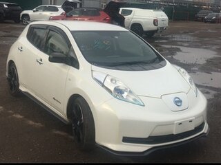 2012 Nissan Leaf I (ZE0/AZE0), белый, 1200000 рублей, вид 1