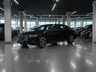 2024 Mercedes-Benz E-Класс Long 350 e L PHEV VI (W214, S214), чёрный, 7500000 рублей, вид 1