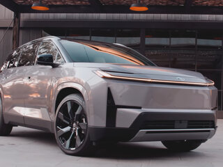 2026 Toyota Highlander 95.8 kWh V, серый, 6500000 рублей, вид 1