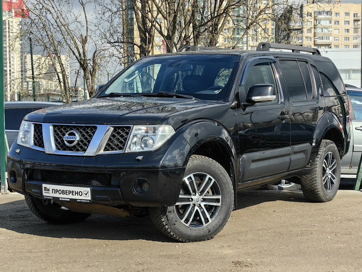 Nissan Pathfinder III
