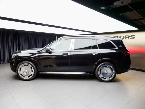 2025 Mercedes-Benz Maybach GLS 600 I Рестайлинг, чёрный, 29000000 рублей - вид 5