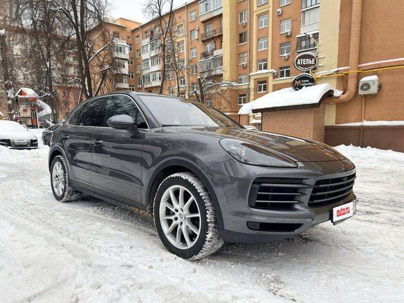 2021 Porsche Cayenne III, серый