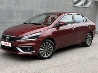 2022 Toyota Belta II, красный, 1890000 рублей, вид 1