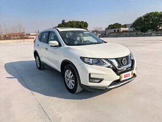 2021 Nissan X-Trail III Рестайлинг, белый, 1700007 рублей, вид 1