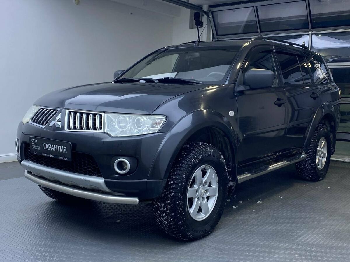 Mitsubishi Pajero Sport II