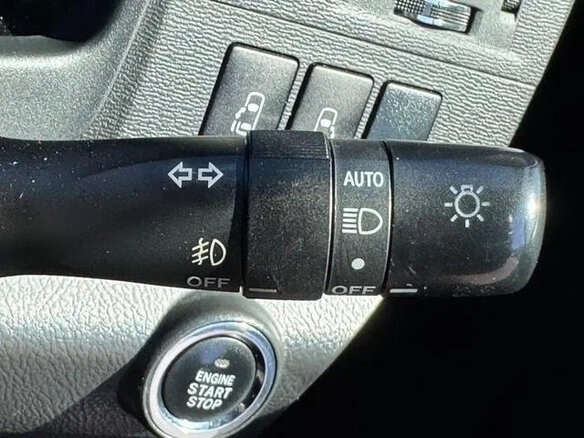 2017 Toyota ISis I Рестайлинг, чёрный, 1090333 рублей - вид 28