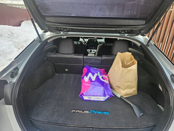 2018 Toyota Prius PHV ZVW52 IV (XW50), серый, 2050000 рублей - вид 14