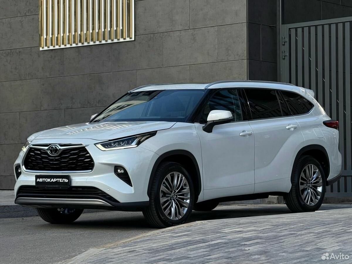Toyota Highlander IV (XU70)