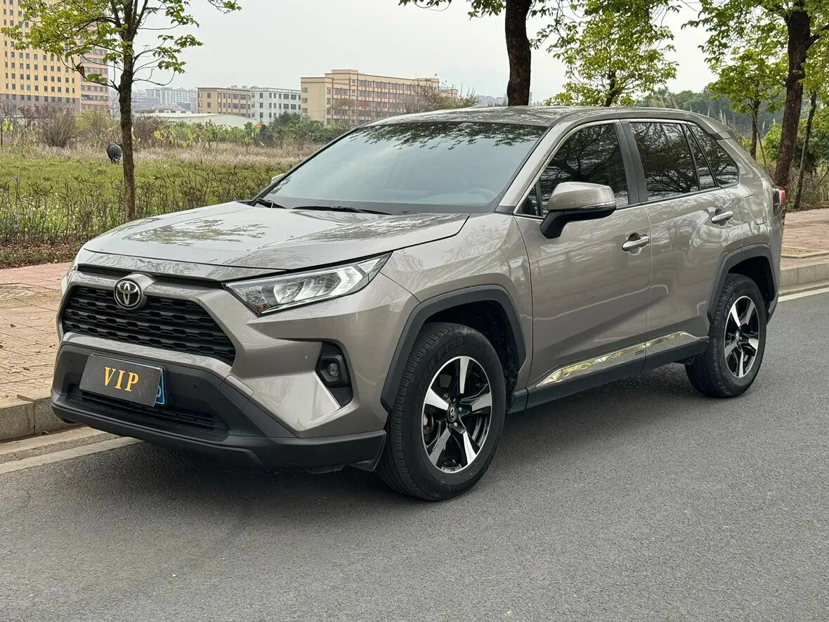 Toyota RAV4 V (XA50)
