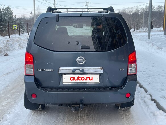2005 Nissan Pathfinder III, серый, 715000 рублей - вид 4