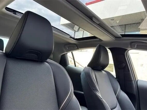 2025 Toyota Prius V (XW60), красный, 4489000 рублей - вид 21