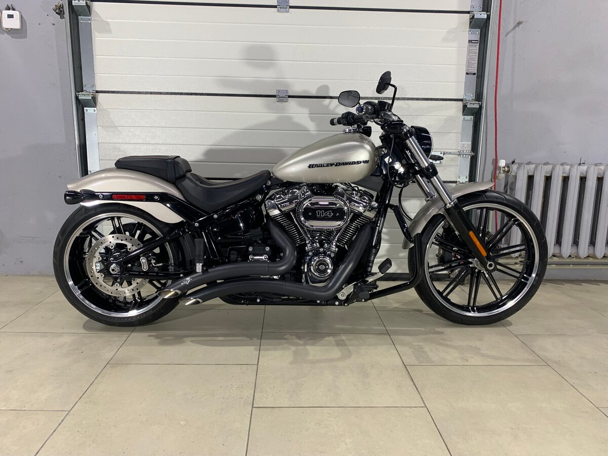 Harley-Davidson Breakout