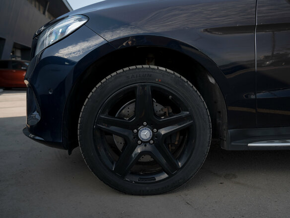 2016 Mercedes-Benz GLE 300 I (W166), синий, 3950000 рублей - вид 27