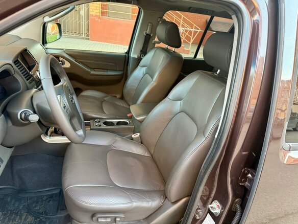 2011 Nissan Pathfinder III Рестайлинг, коричневый, 1495000 рублей - вид 13
