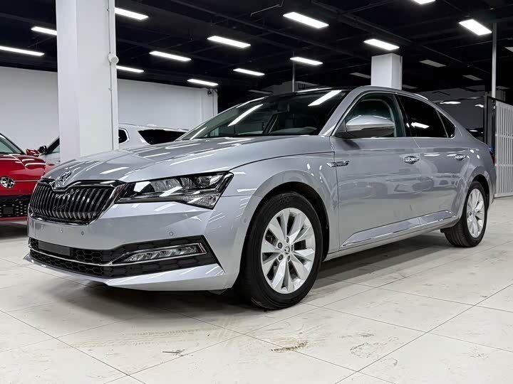 Skoda Superb III Рестайлинг