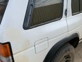 1995 Nissan Pathfinder I, белый, 560000 рублей - вид 1