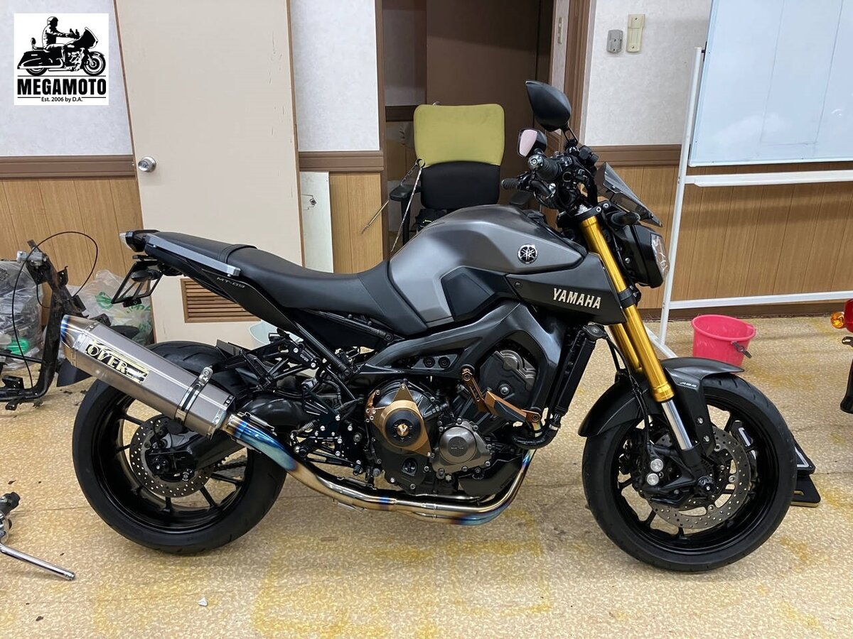 Yamaha MT-09 (FZ-09)