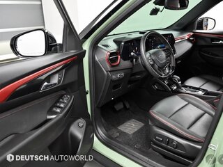 2024 Chevrolet TrailBlazer III Рестайлинг, зелёный, 1900000 рублей, вид 5