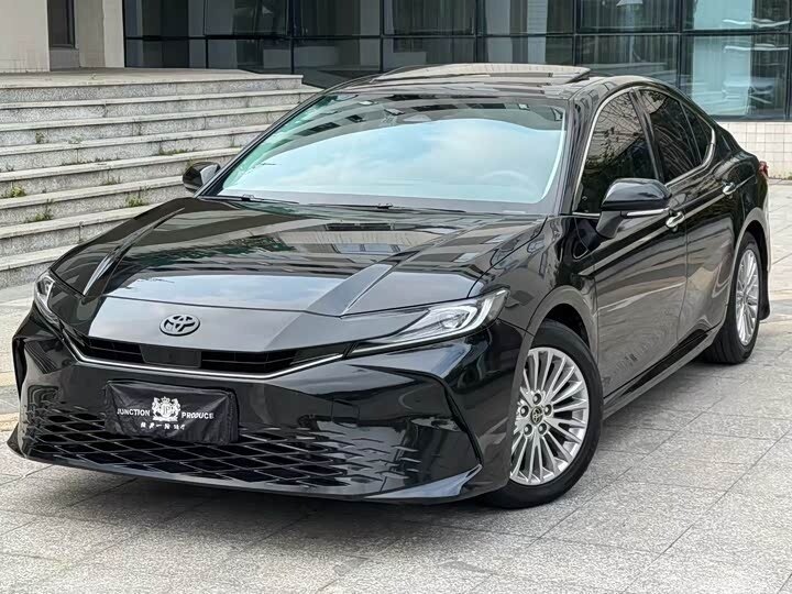 Toyota Camry IX (XV80) China Market