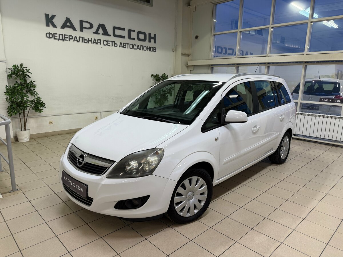 Opel Zafira B Рестайлинг