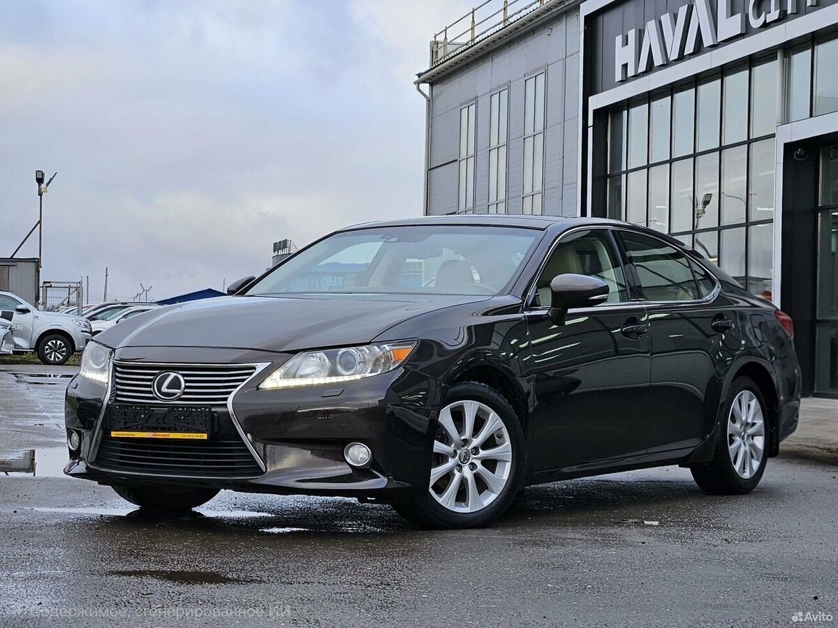 Lexus ES VI