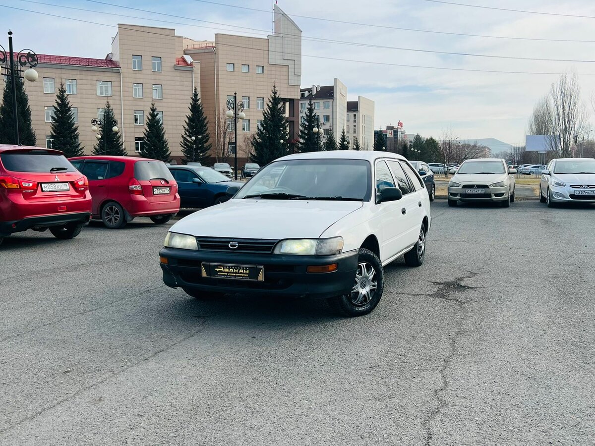 Toyota Corolla VII (E100)