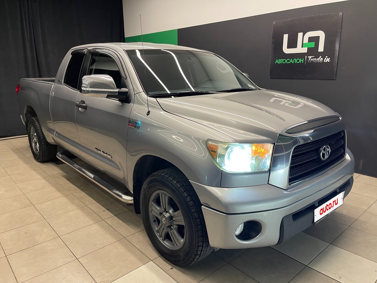 Toyota Tundra CrewMax II