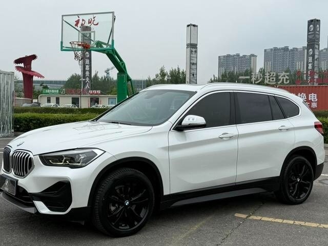 BMW X1 Long 20Li sDrive II (F48) Рестайлинг