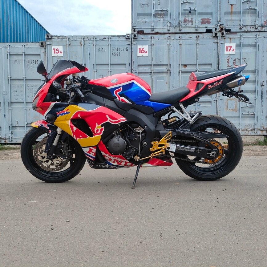 Honda CBR 1000 RR/RA Fireblade