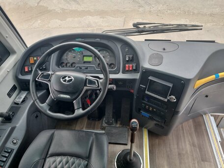 2023 Higer KLQ 6928, белый, 9534200 рублей, вид 5