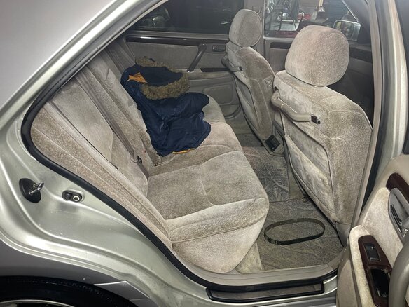 2001 Toyota Crown XI (S170), серый, 999000 рублей - вид 4