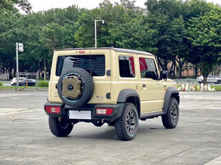 2023 Suzuki Jimny IV, бежевый, 2080888 рублей, вид 4
