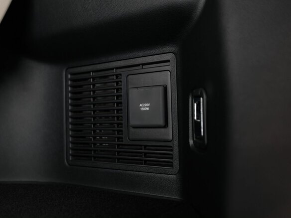 2025 Lexus LM 350h II, чёрный, 15450000 рублей - вид 30