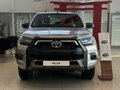2025 Toyota Hilux VIII Рестайлинг 2, серебристый - вид 1