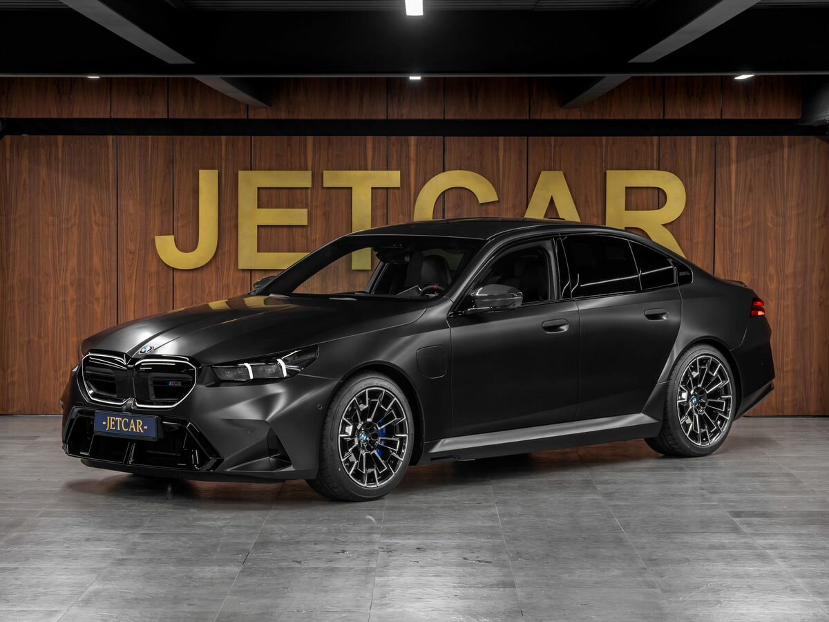 BMW M5 VII (G90)